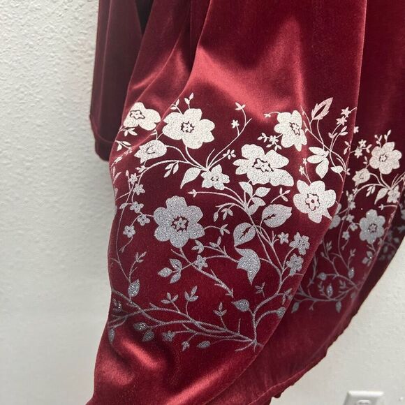 Destination LA Vintage Red Velvet Whimsigoth Floral 3/4 Sleeve Top Size L - Picture 4 of 13